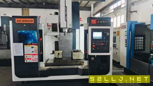 特價處理三臺打包非常便宜云南眾誠-V900S加工中心年份.