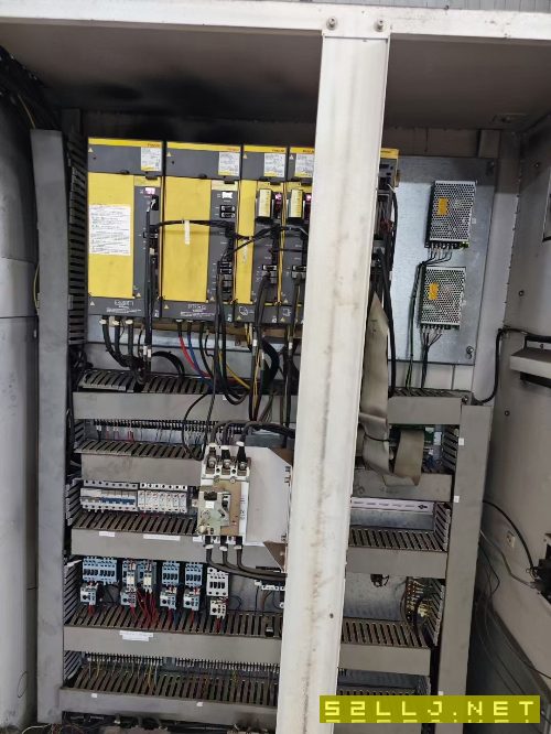 剛剛買下：2017年泉州嘉泰4025龍門一臺，bt50齒輪頭，.