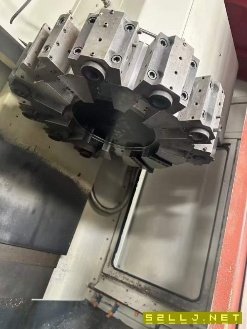 后兩臺臺灣油欣750數(shù)控立車臺灣油欣750數(shù)控立車，配發(fā).