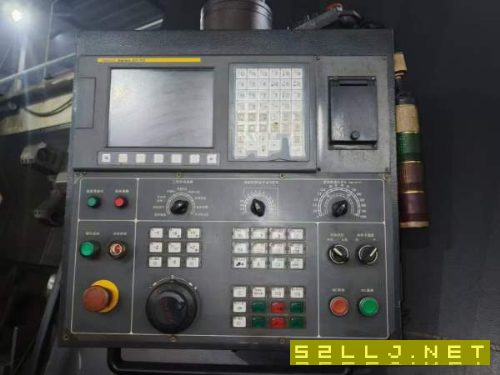 長城LC63重型數控車床，加工直徑780，加工長度3300，.
