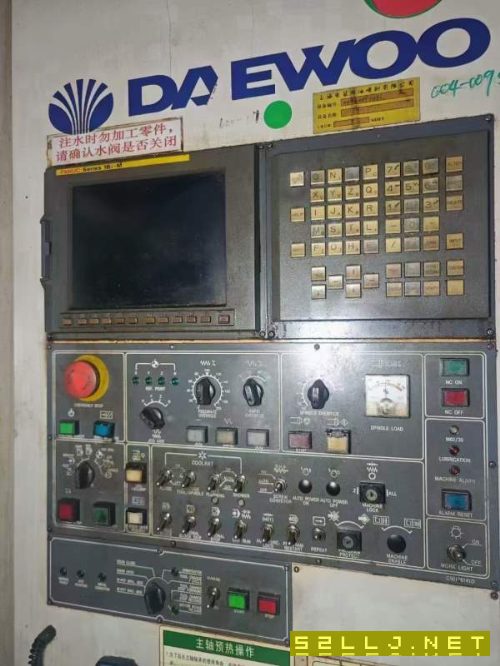 同款4臺(tái)韓國(guó)原裝斗山500臥加，硬軌機(jī)，40把刀庫(kù)，BT50.