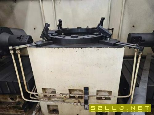 洛陽倉庫新春大酬賓豫西機床廠T2118重卡汽車后橋殼雙.