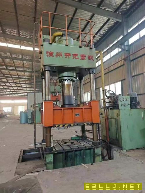 徐州500噸四柱液壓機(jī)，臺面1.4米1.4米，開口1.5米，行.