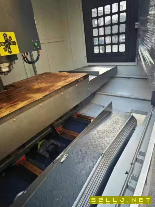 全新臺灣大僑1580加工中心，BT50主軸，24支刀庫，FANU.