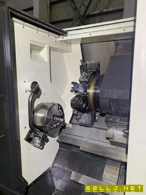 剛剛到貨原裝韓國威亞L300MC車銑復(fù)合，12寸液壓中通卡.