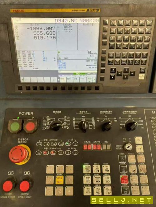倉庫剛剛到貨京元登7028龍門，工作臺(tái)2.4米7米，門寬2..