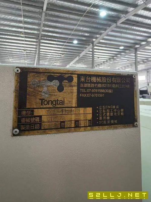 東臺硬軌機130AL，12寸卡盤，主軸過棒料75，加工長度1.