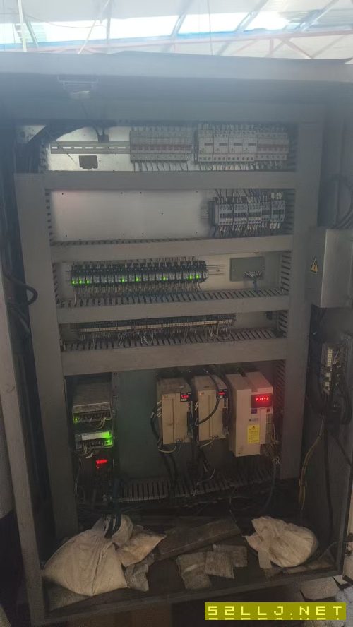 沈陽I5T5.2數(shù)控斜規(guī)刀塔機床一臺，8寸中空