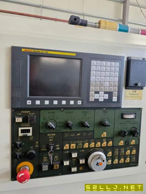 臺中精機VT20數控車床，8寸卡盤硬軌機，加工長度600