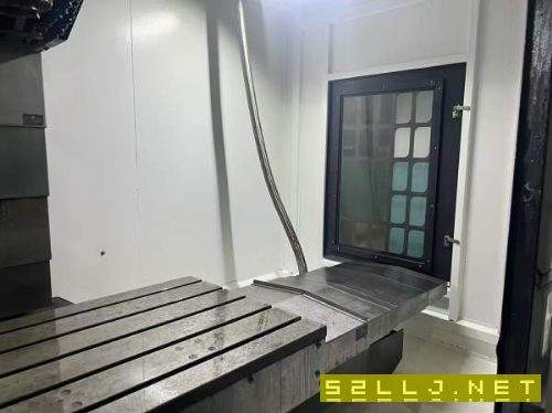 剛剛到貨力威科技1370加工中心，導軌兩線一硬，刀庫24.