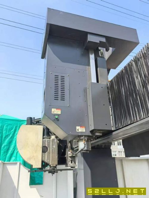 臺灣大畏3020龍門加工中心到貨啦，兩線一硬軌道，BT50.