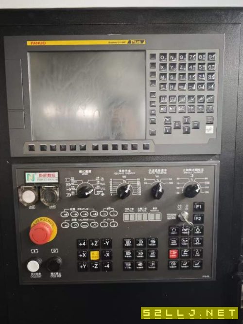新到兩臺(tái)廣東鉅匠VH850L加工中心，三軸線規(guī)，行程8005.