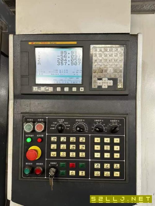 紐威VM1304H加工中心發(fā)那科OIMD系統(tǒng)阿爾法電機(jī)驅(qū)動(dòng)三.