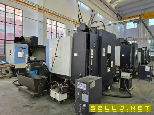斗山5450加工中心，硬軌機，BT50主軸帶中心出水，帶四.