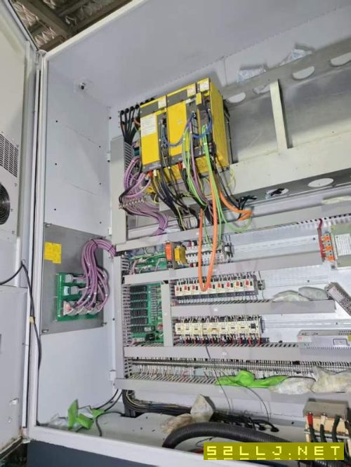 臺灣油機800數(shù)控立車。油機立車YV-800ATC。日本FANUC.