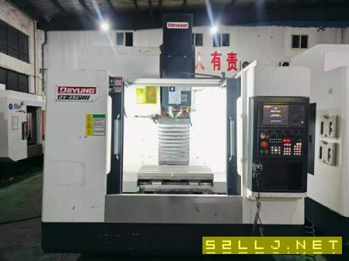 2022年德揚DV-850加工中心，發那科OI-MF