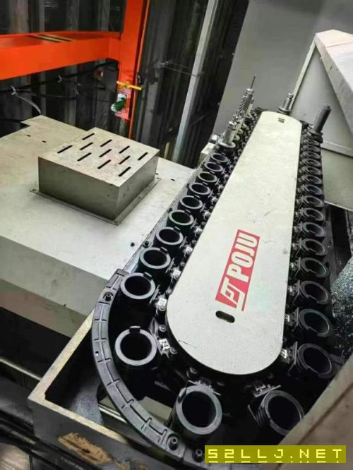 工廠在位珂業(yè)，臺(tái)灣省原裝瀧鋒光機(jī)SK-4025龍門加工中.