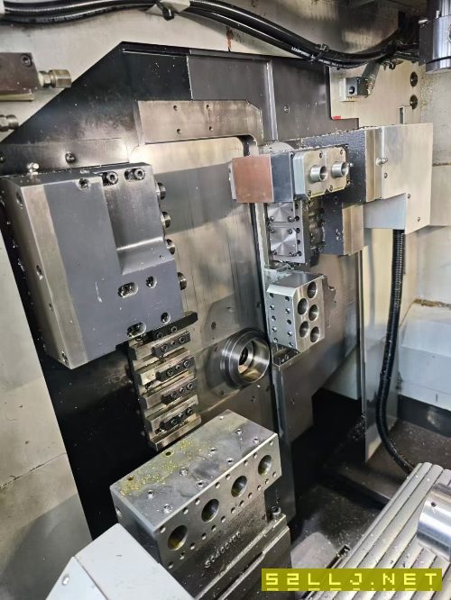 同款兩臺日本津上走心機B0325-II，棒料通過尺寸32mm，.