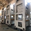 出售:2017年揚力JM36-250沖床 工作臺面：12202300 側開口：800 .