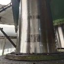 兩臺精品液壓機。
一臺630噸，有效臺面1.7x2.4米。
一.
