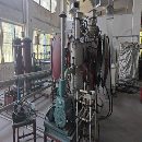 兩臺微波發生器  3臺真空泵 還有冷熱交換機 真空爐 管道等打包出.