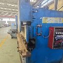 出售三臺折彎機，兩臺63X2500的，一臺100X2500的，少.