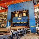 6500噸框架液壓機，工作臺2.2x3.7米！開口2米！行程1..