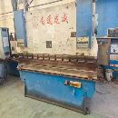 出售二臺折彎機，一臺63X2500的，一臺100X2500的，少.