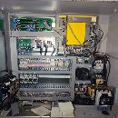 已到庫房同款兩臺日本津上VA4高速高精加工中心，主電.