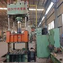 徐州500噸四柱液壓機，臺面1.4米1.4米，開口1.5米，行.